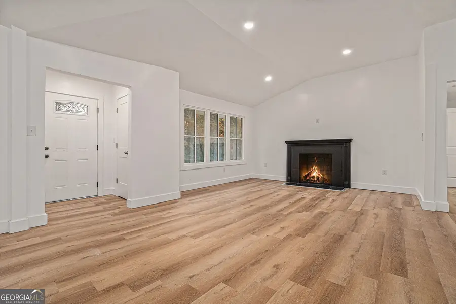 2825 Baker Ridge Drive Nw, Atlanta, GA 30318 - Image #3