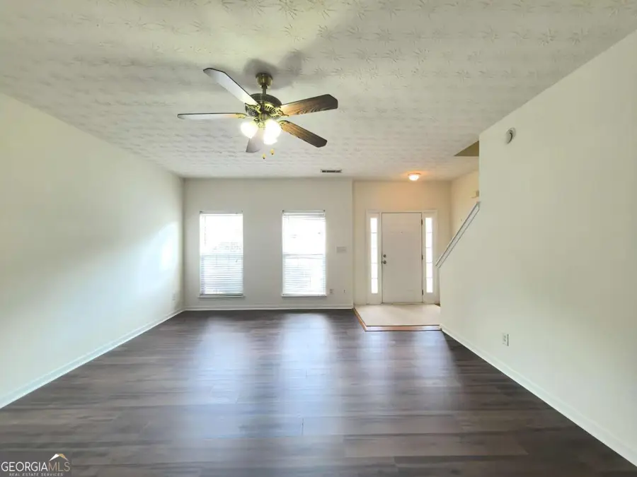 619 Kenridge Way, Suwanee, GA 30024 - Image #2