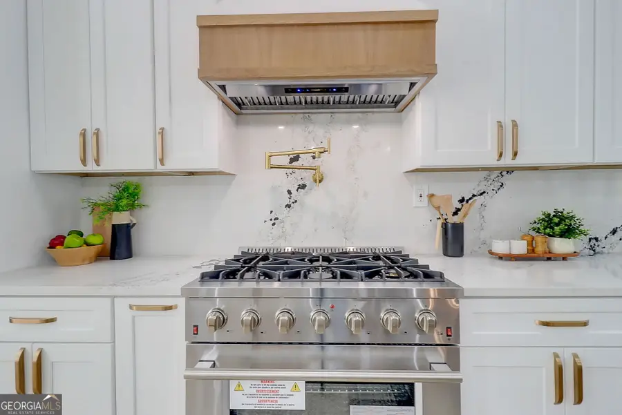 1456 S Gordon Street Sw, Atlanta, GA 30310 - Image #2