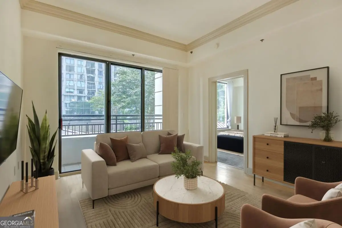 3445 Stratford Road Ne #305, Atlanta, GA 30326 - Image #1