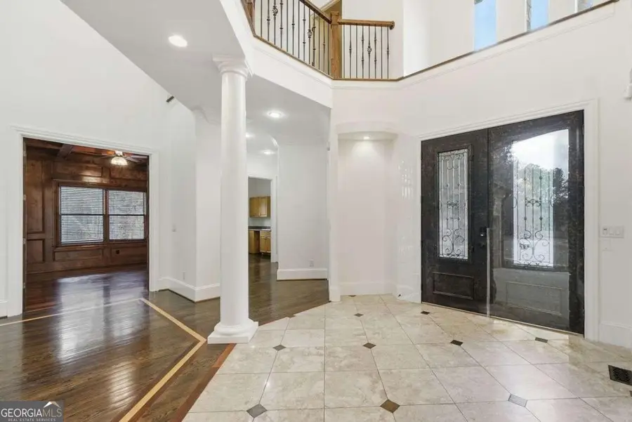 7611 Regency Circle, Sandy Springs, GA 30350 - Image #2