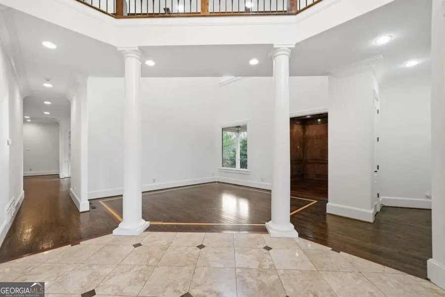 7611 Regency Circle, Sandy Springs, GA 30350 - Image #3