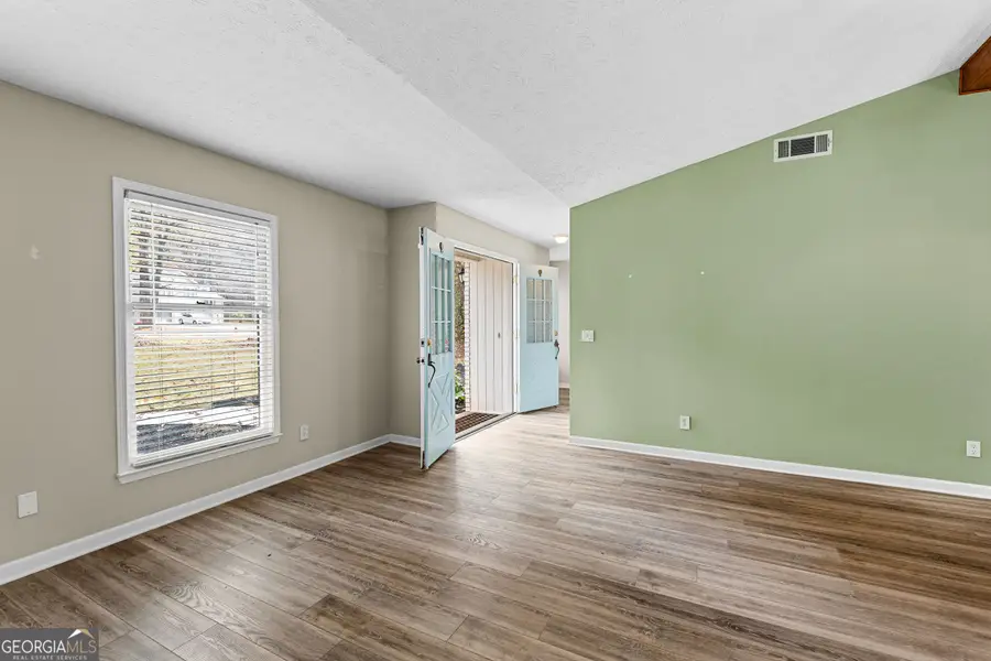 18 Eastwood Drive, Newnan, GA 30265 - Image #2