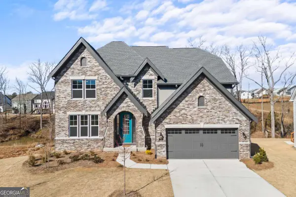 72 Clear Lake Parkway, Hoschton, GA 30548