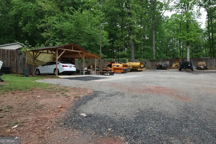 208 Holliday Way, Carrollton, GA 30116 - Image #3