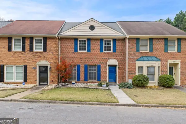 3278 Hampton Green Way, Atlanta, GA 30340