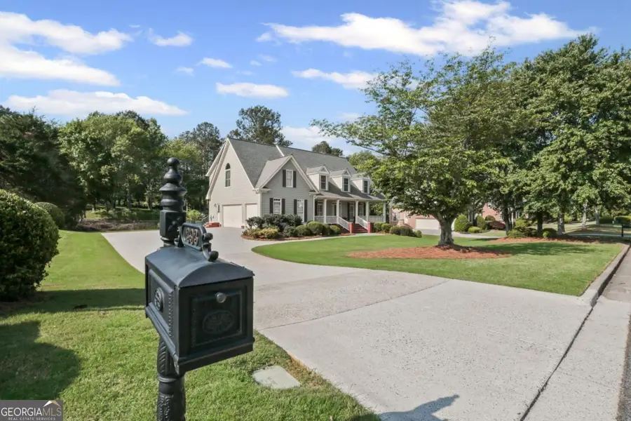 393 Taylor Glen Drive, Alpharetta, GA 30004 - Image #2