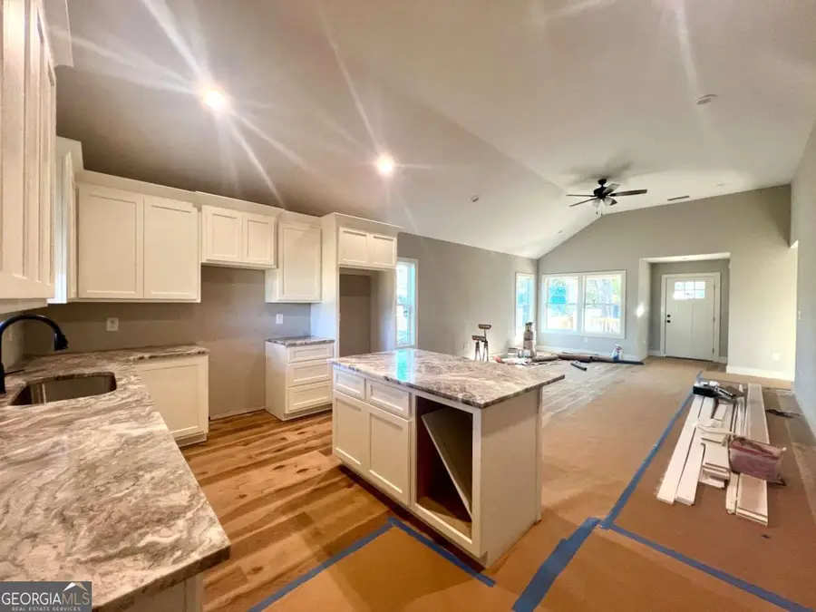 125 Laurel Avenue, Comer, GA 30629 - Image #3