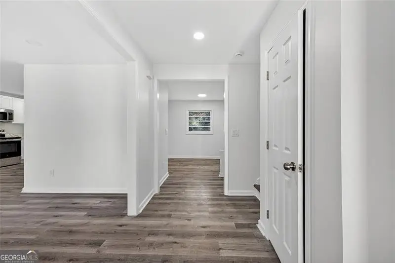 440 Larchmont Drive Nw, Atlanta, GA 30318 - Image #3