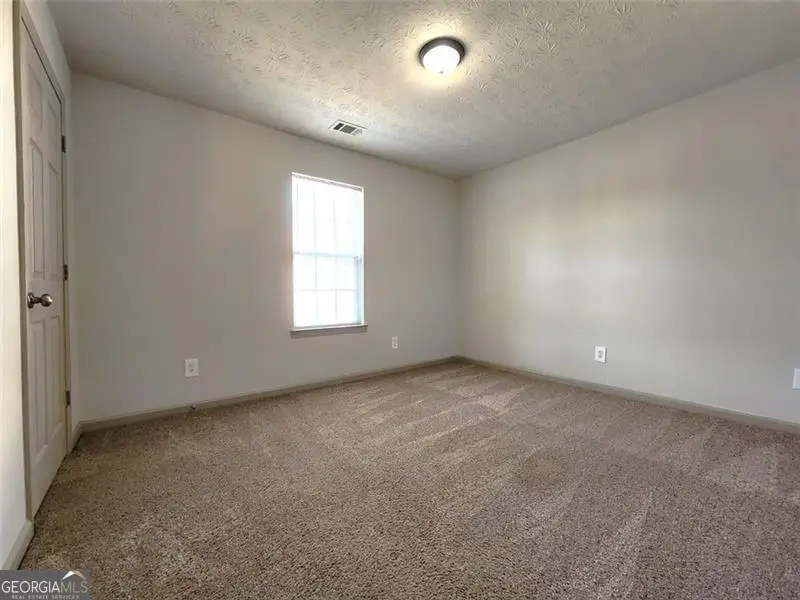 424 Village Bluff Drive, Lawrenceville, GA 30046 - Image #3