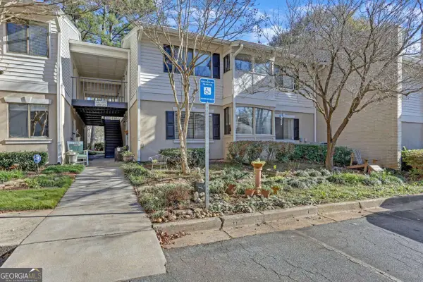 1211 Wingate Way, Atlanta, GA 30350