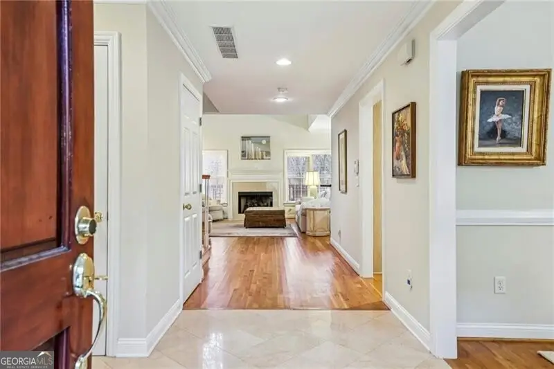 404 Brookview Circle, Atlanta, GA 30339 - Image #3