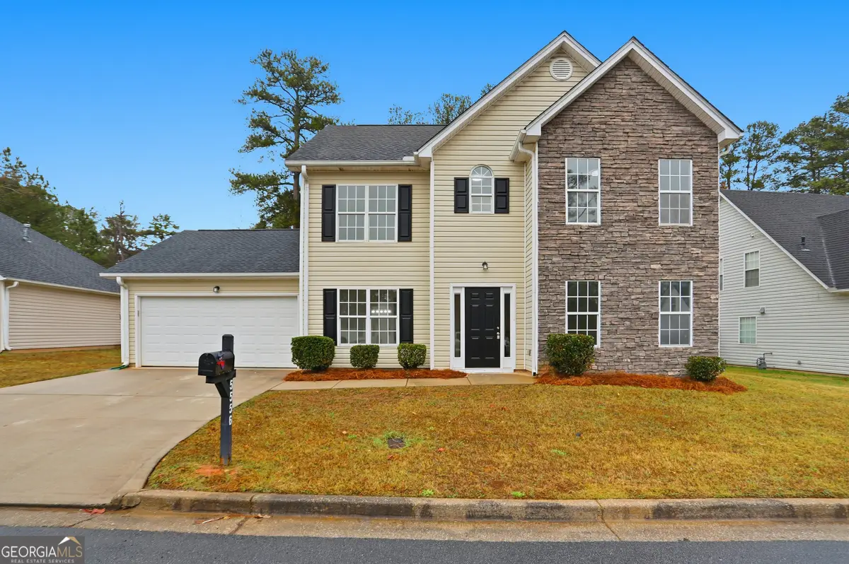 5556 Claridge Circle, Stonecrest, GA 30038 - Image #1
