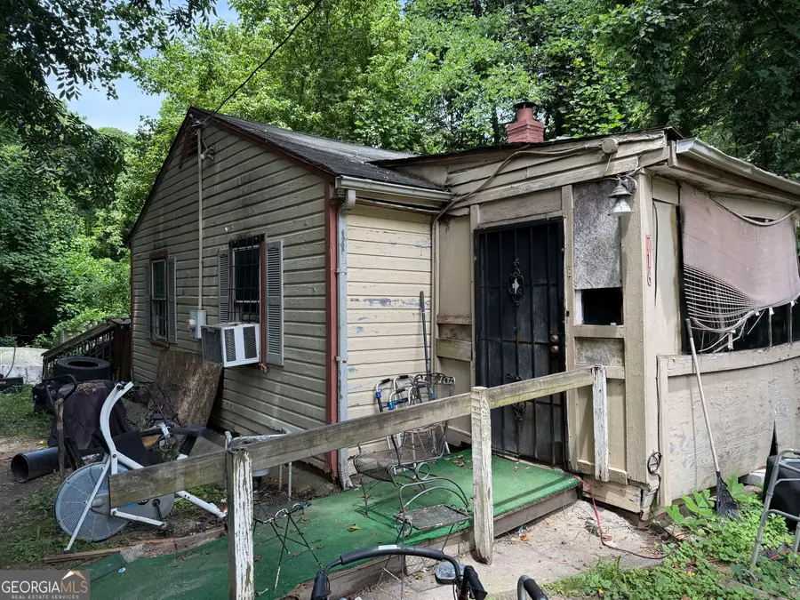 716 Cedar Avenue Nw, Atlanta, GA 30318 - Image #2