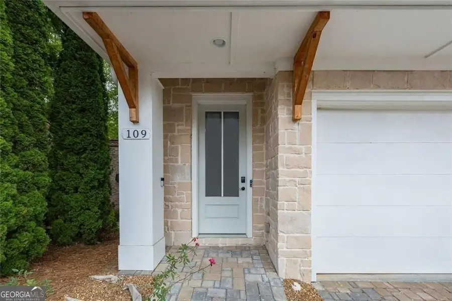 109 Village Green Avenue, Woodstock, GA 30189 - Image #3