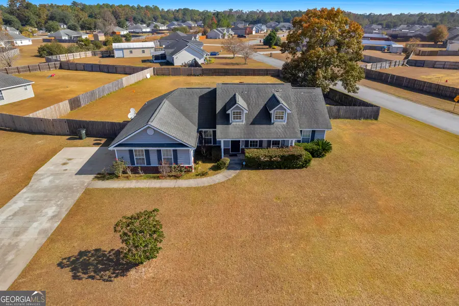 242 Parish Loop, Hinesville, GA 31313 - Image #2