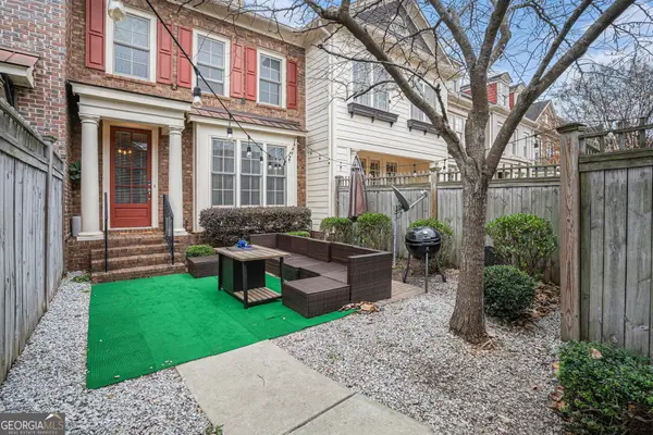 6084 Holly Park Lane Se, Mableton, GA 30126