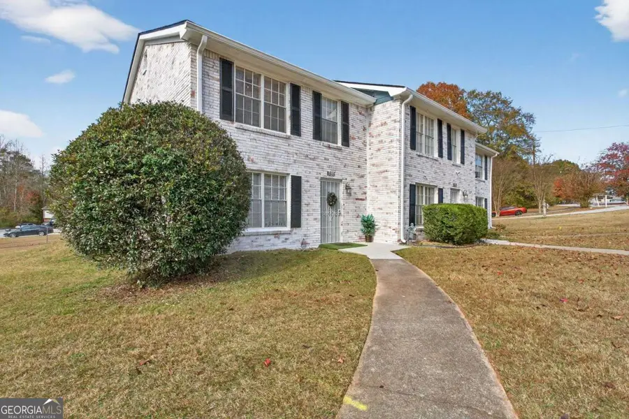 8511 Pineland Drive, Jonesboro, GA 30238 - Image #2