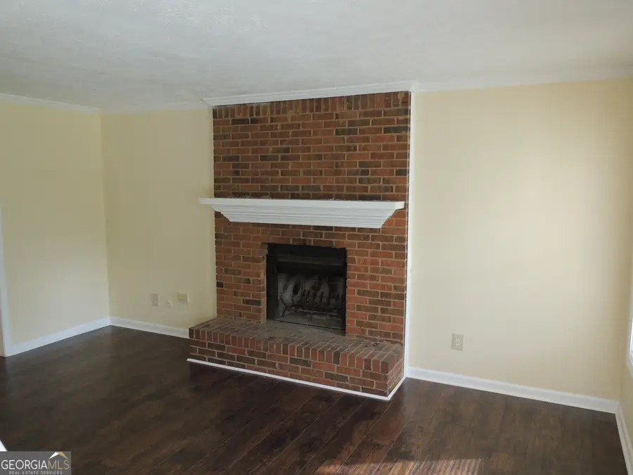 2132 Hickory Bend Se, Conyers, GA 30013 - Image #2