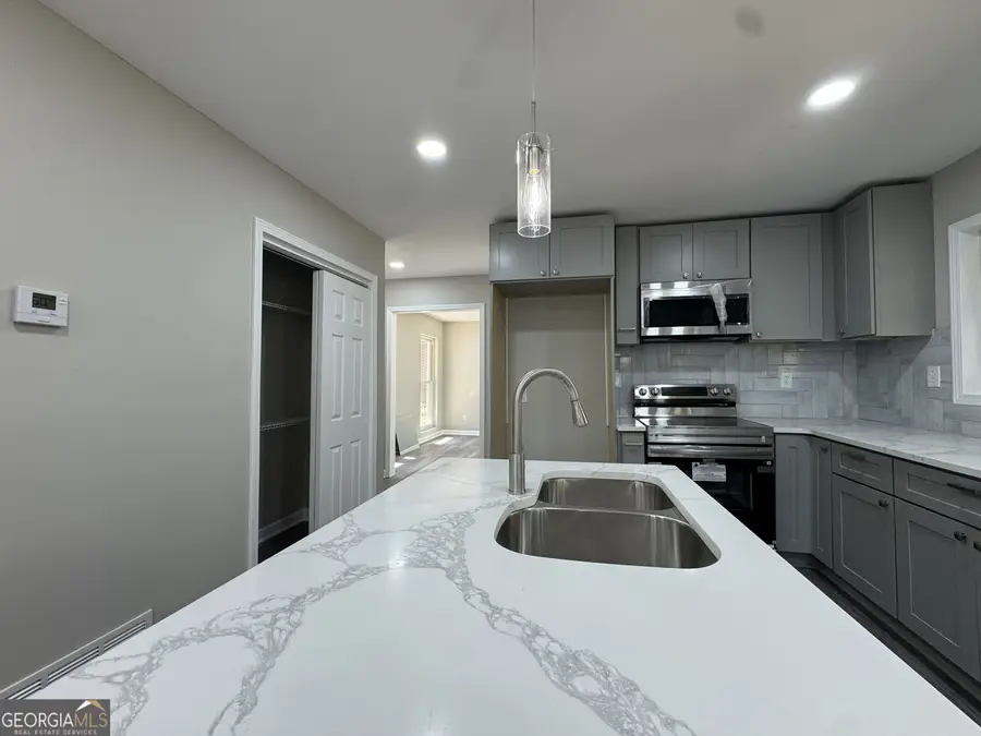 3489 Creighton Road Sw, Atlanta, GA 30331 - #2