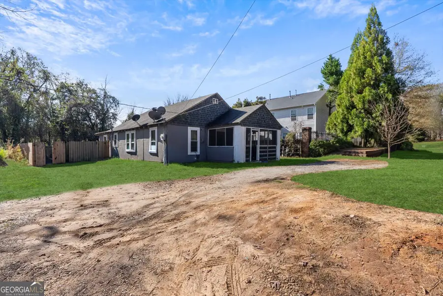 627 Mcwilliams Road Se, Atlanta, GA 30315 - Image #2