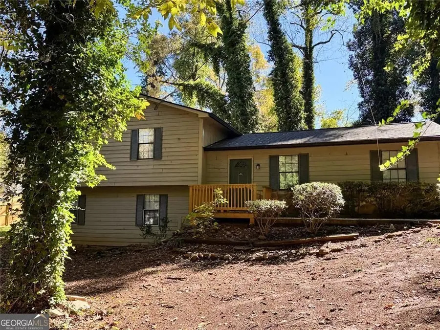 3592 Denby Drive Sw, Snellville, GA 30039 - Image #2