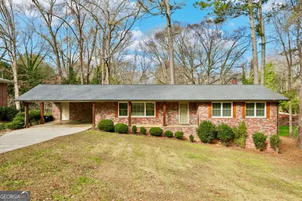 1505 Robinhood Trail, Gainesville, GA 30501