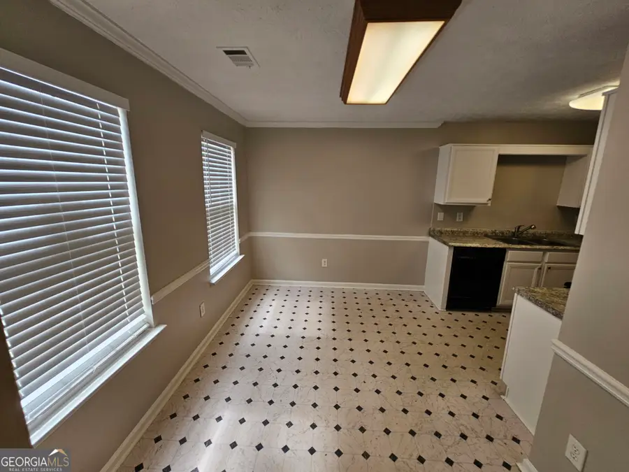 6718 Roscommon Drive, Austell, GA 30168 - Image #3