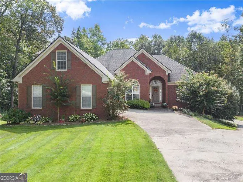 745 Roland Manor Drive, Dacula, GA 30019 - Image #2