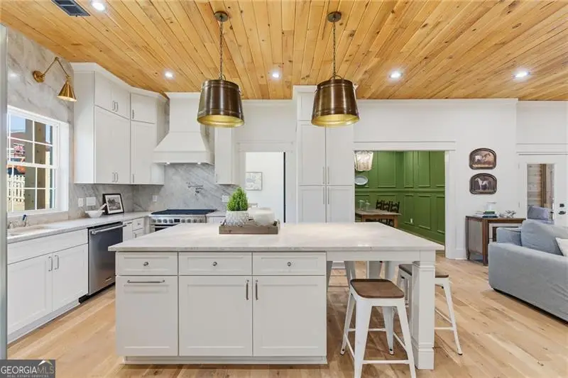 542 Sugar Hill Drive Nw, Marietta, GA 30060 - Image #3