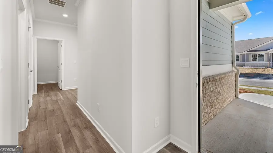 512 Majestic Oak Circle, Dallas, GA 30132 - Image #3