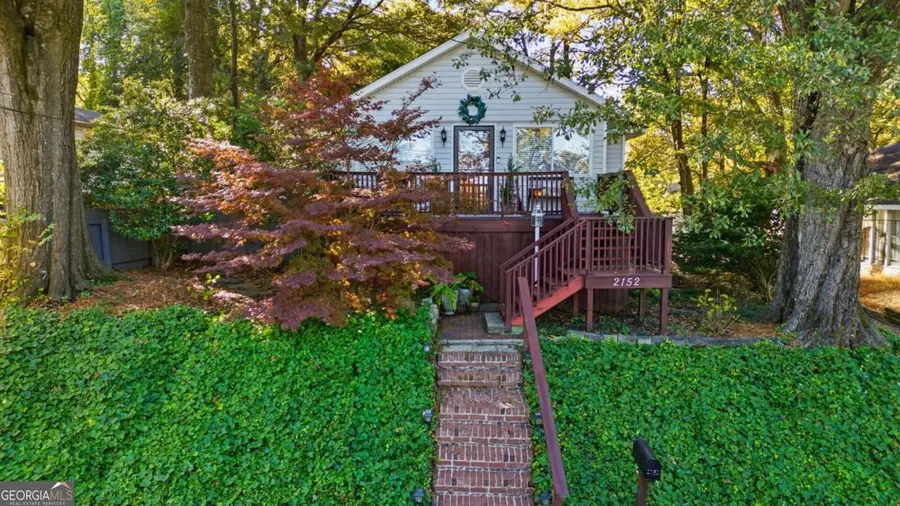 2152 Forrest Place Nw, Atlanta, GA 30318 - Image #2