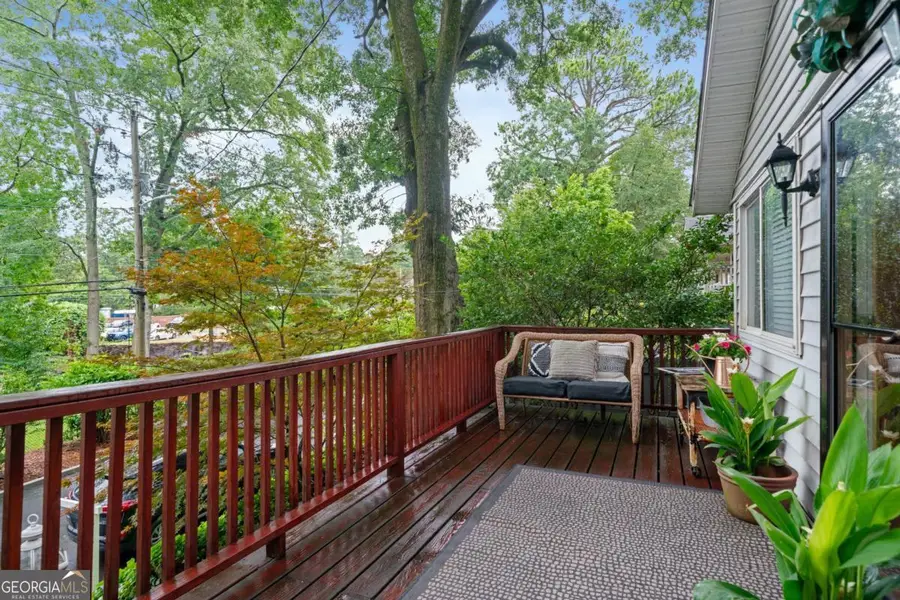 2152 Forrest Place Nw, Atlanta, GA 30318 - Image #3