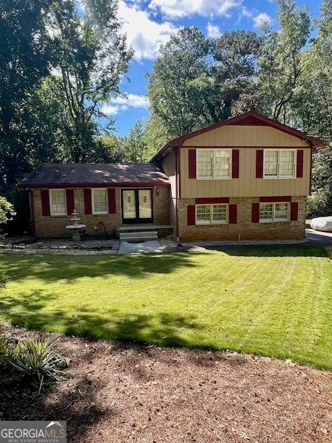 725 Navarre Drive, Stone Mountain, GA 30087 - Image #1