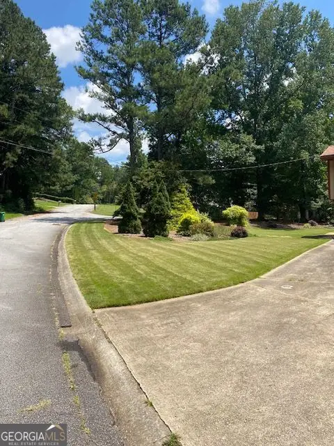 725 Navarre Drive, Stone Mountain, GA 30087 - Image #3