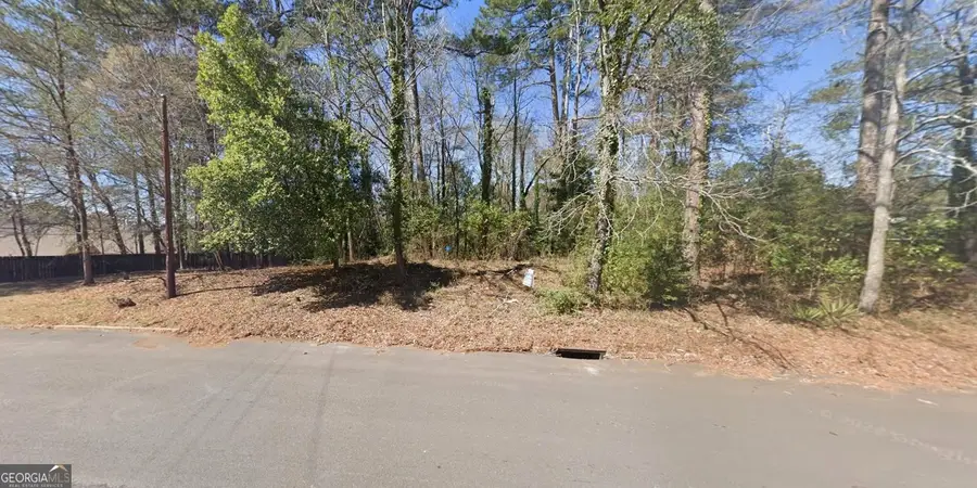 1590 Maryland Drive, Macon, GA 31211 - Image #2