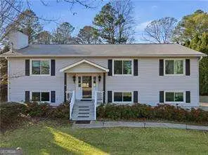 106 Village Court, Woodstock, GA 30188 - Image #2