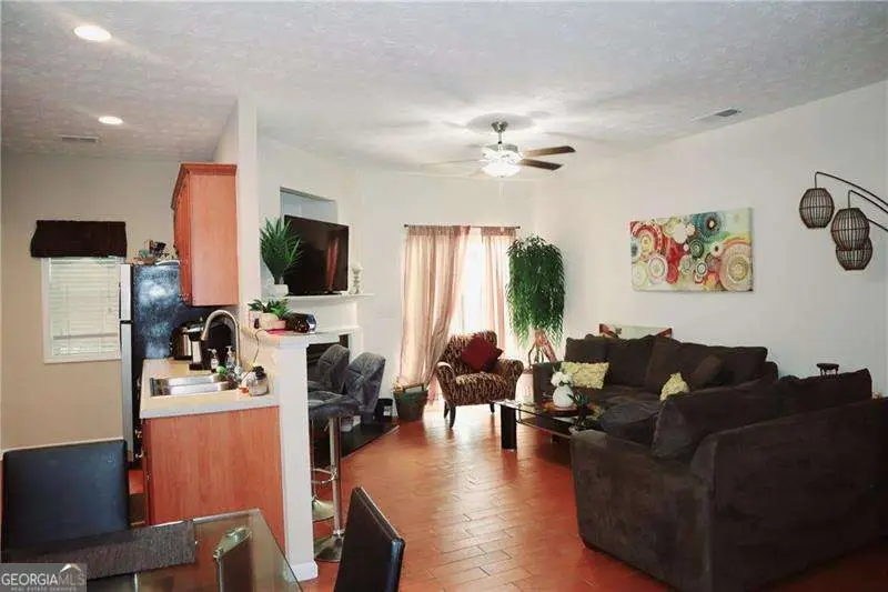 789 Celeste Lane Sw, Atlanta, GA 30331 - Image #3