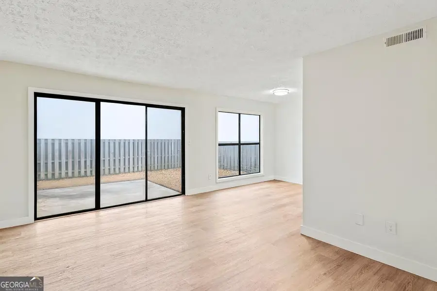 102 Governors Drive, Forest Park, GA 30297 - Image #3