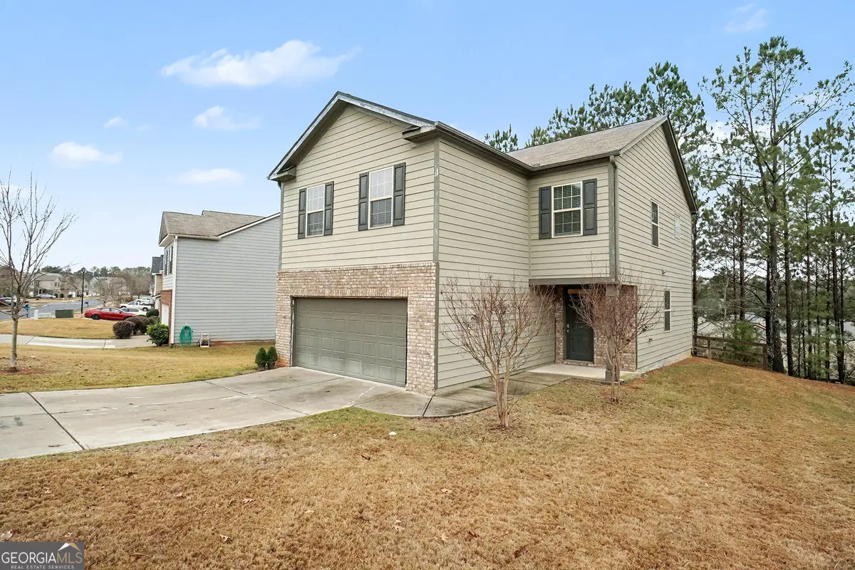 418 Lake Ridge Lane, Fairburn, GA 30213 - Image #1