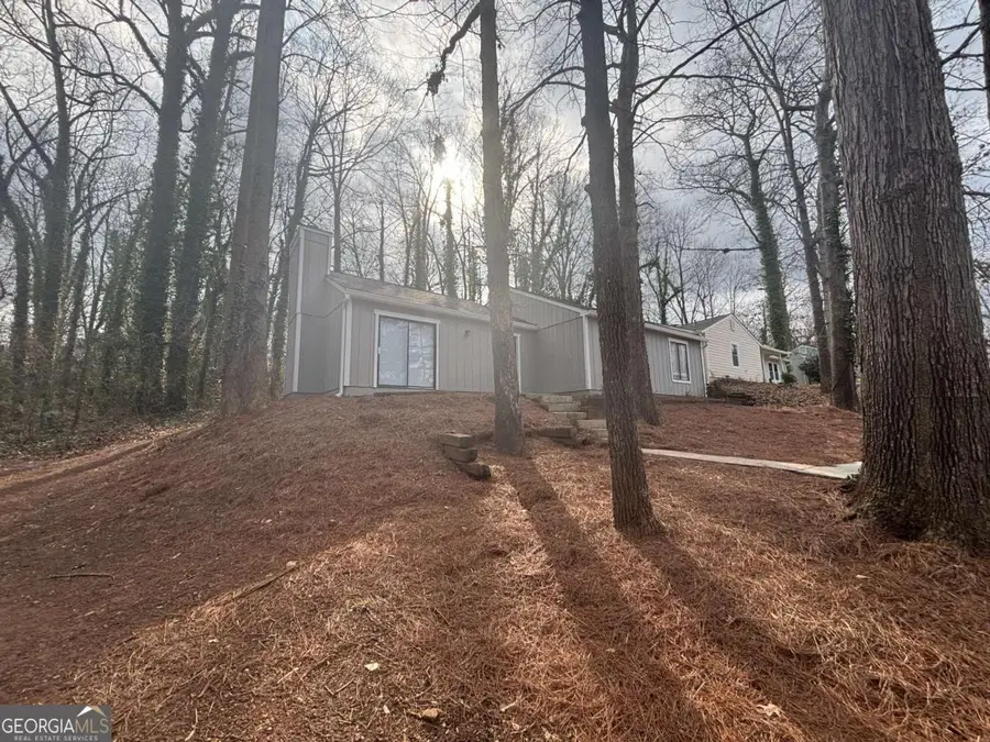 5073 Martins Crossing Road, Stone Mountain, GA 30088 - Image #3
