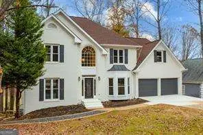 819 Bermuda Run, Woodstock, GA 30189