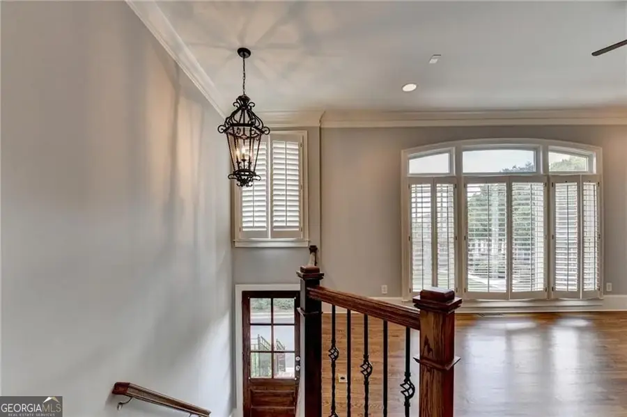 350 Mystic Ridge Lane, Atlanta, GA 30342 - Image #3