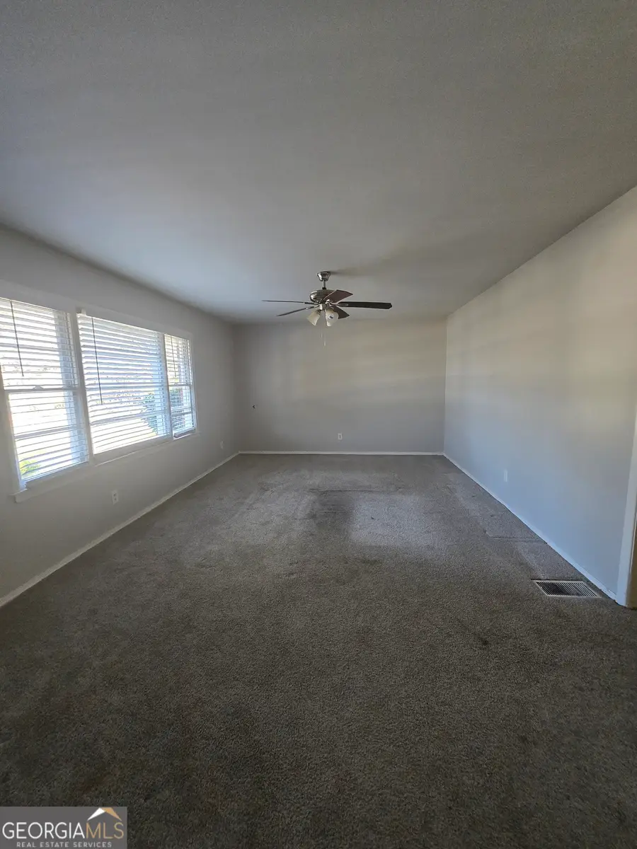 961 Dixie Drive, Jonesboro, GA 30236 - Image #3