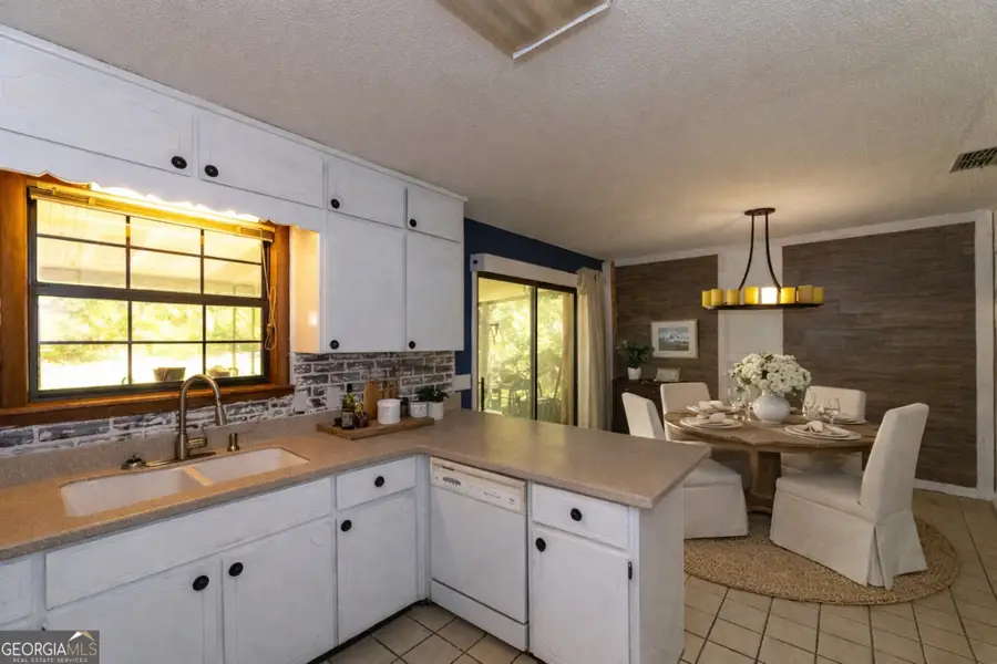 274 S Anita Street, Waycross, GA 31503 - #3