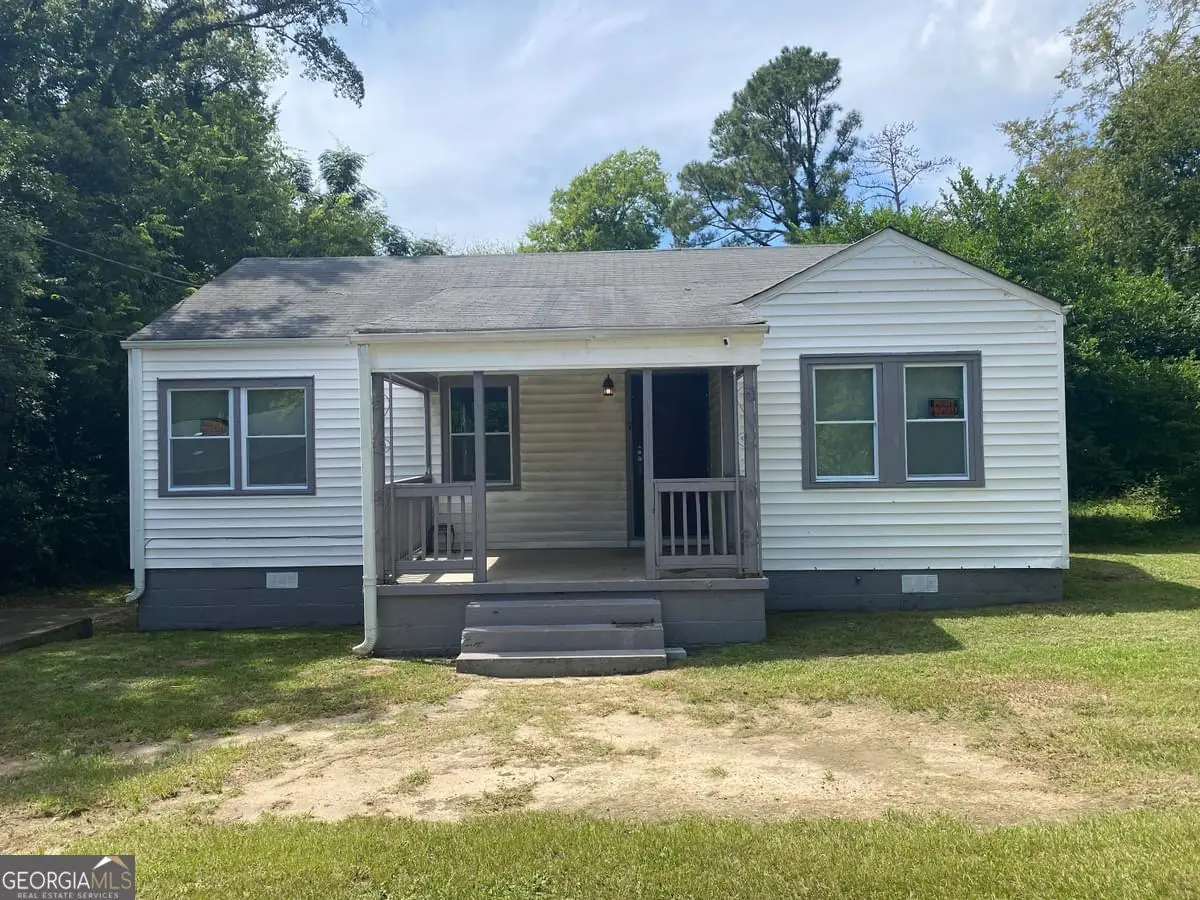 911 Ponce De Leon Circle S, Macon, GA 31206 - Image #1