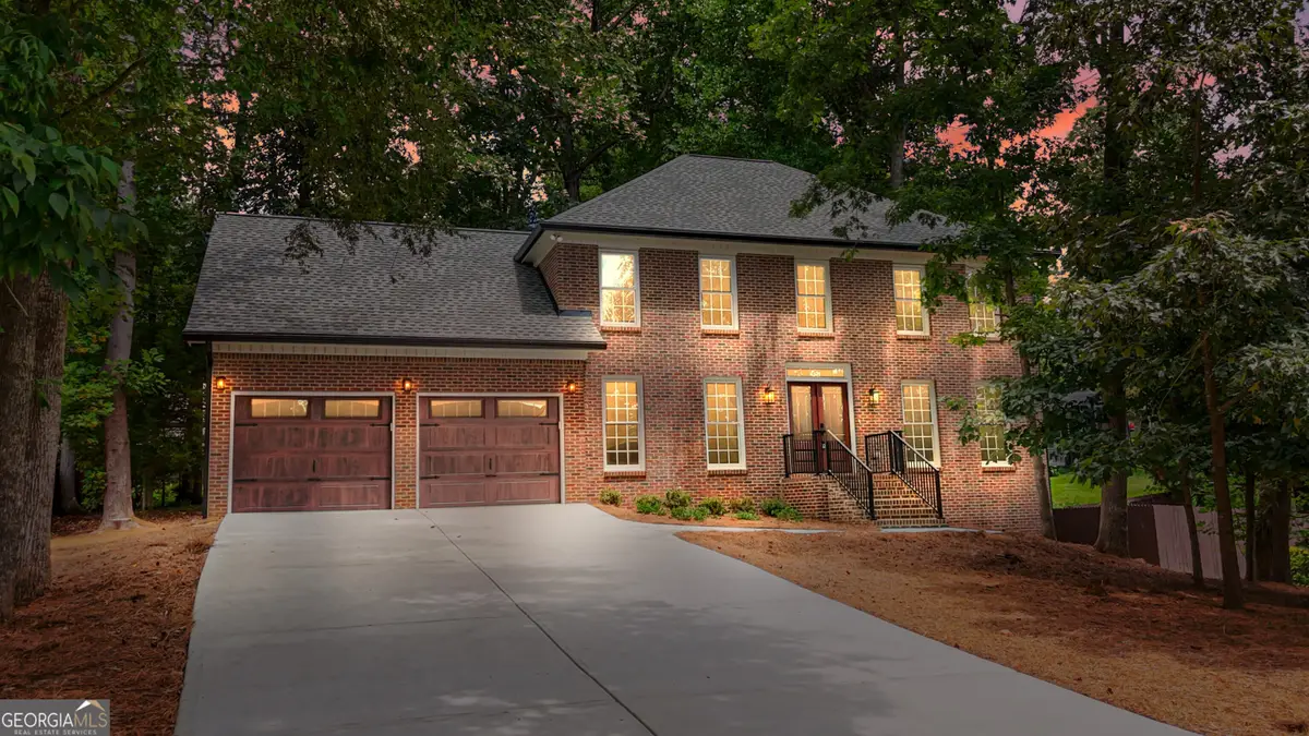 127 N Lakeside Drive Nw, Kennesaw, GA 30144 - Image #1