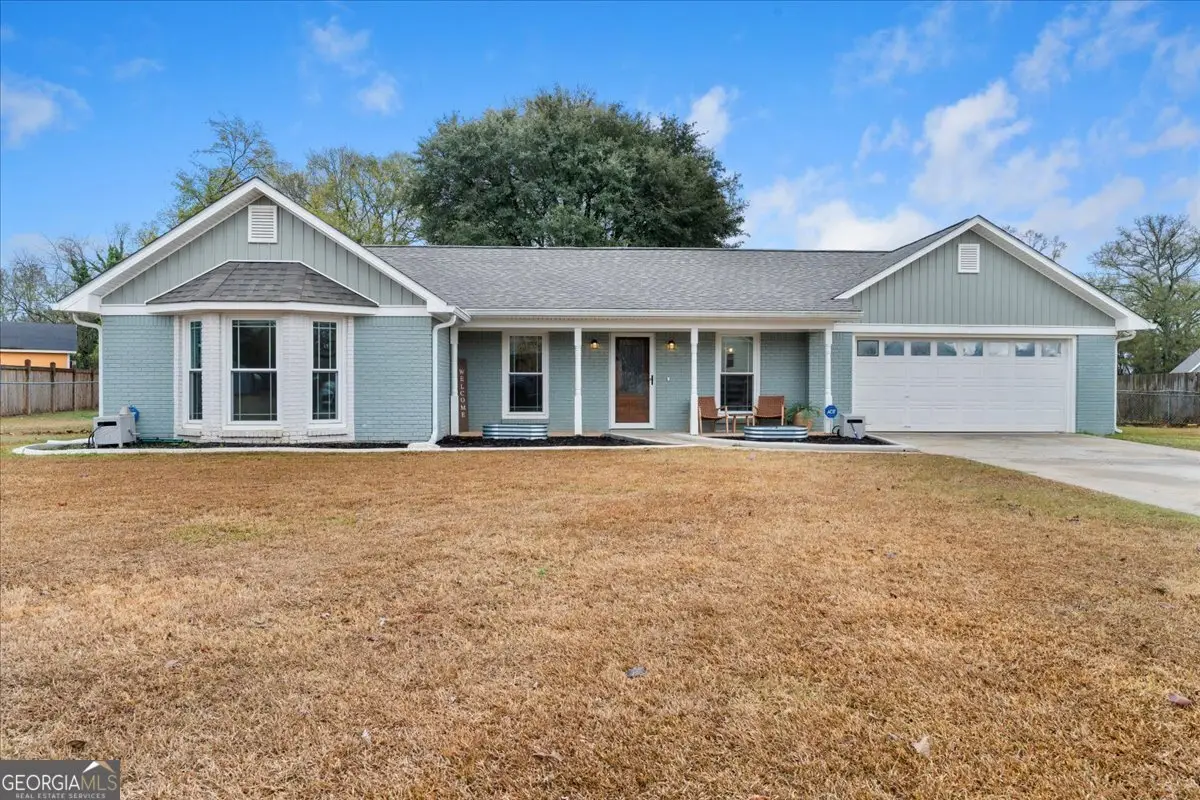 102 Westfield Drive, Warner Robins, GA 31093 - Image #1