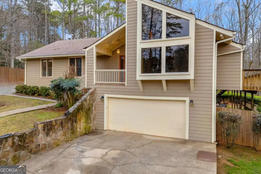 6302 Valley Stream Drive, Cumming, GA 30040 - Image #2