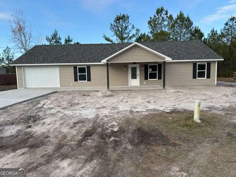 53 Hawks Place, Waynesville, GA 31566 - Image #1